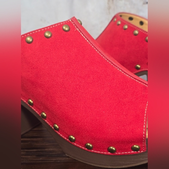 New Red Peep Toe Mules Clogs with Chunky Heel Stud Details Suede Feel Size 8 - Picture 2 of 7